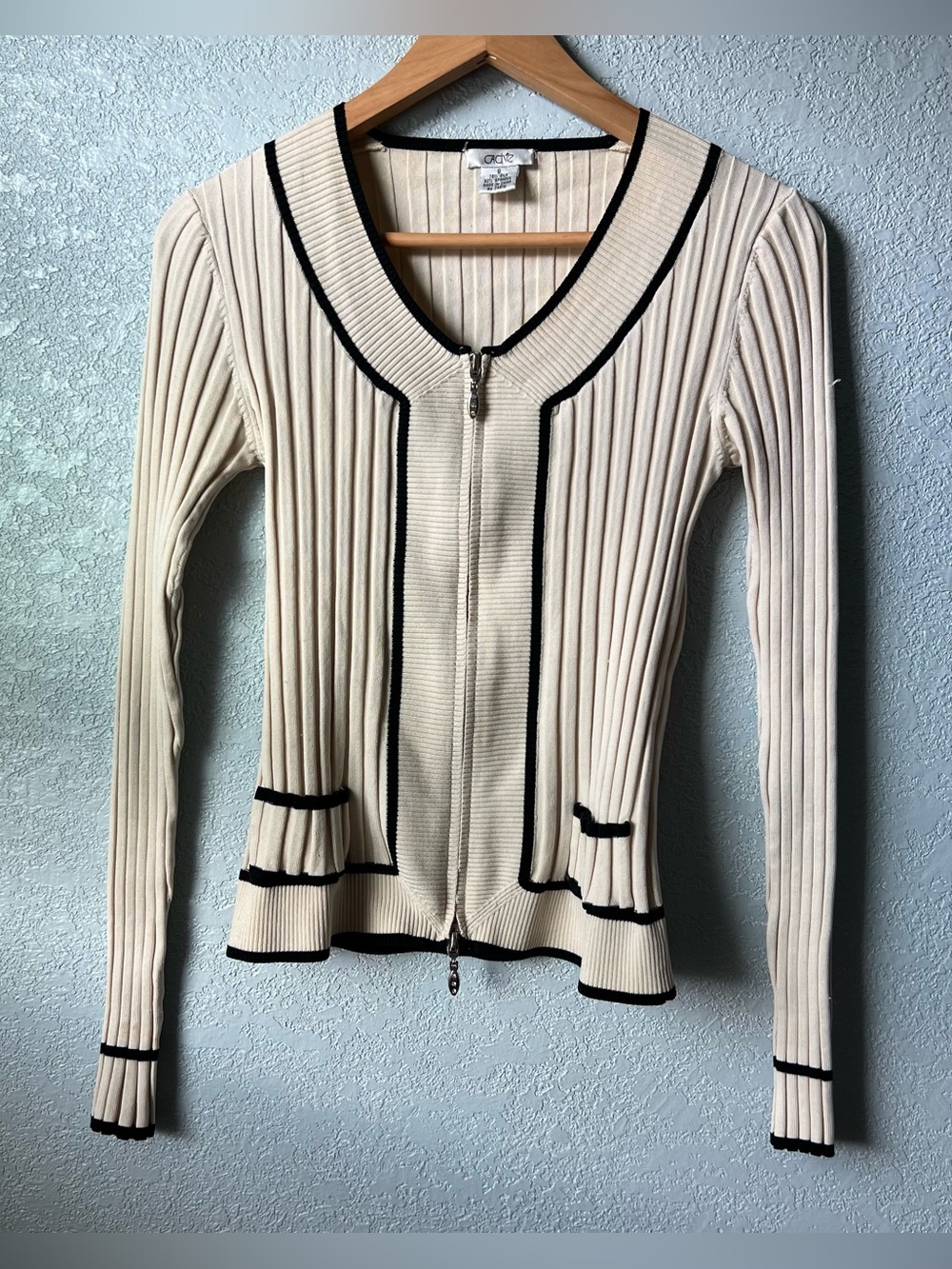 Y2K Cache Women’s Small 75% Silk Ribbed Knit Cardigan Ivory Black Trim Zip